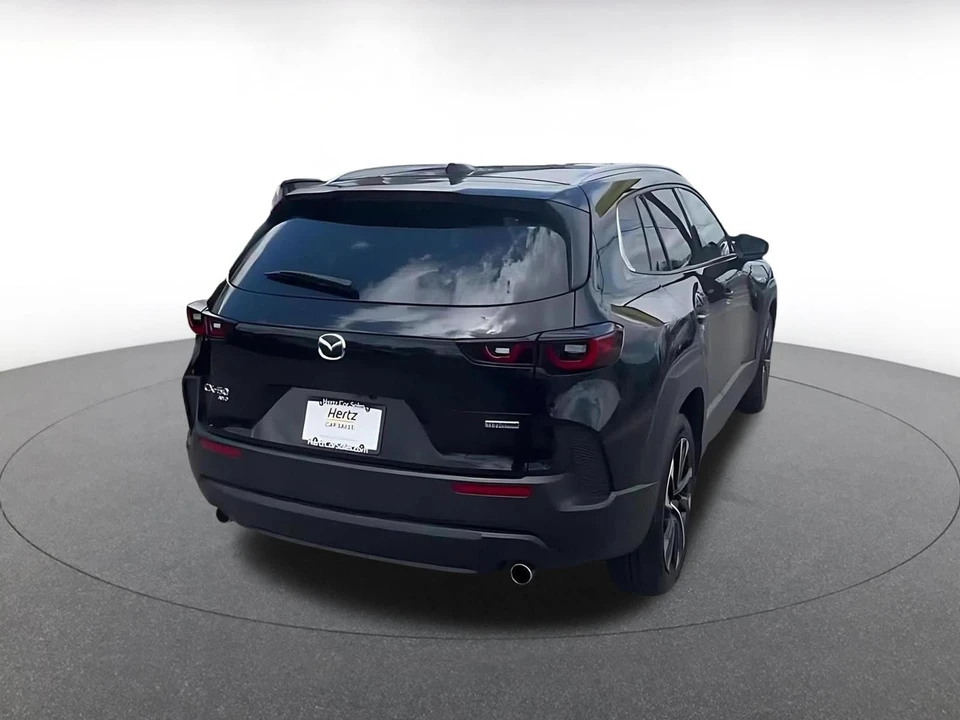 2025 Mazda CX-50 - Image 16 of 31