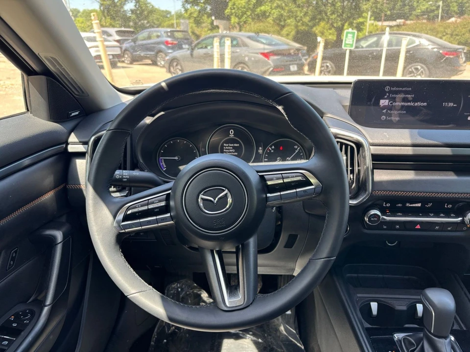 2025 Mazda CX-50 - Image 27 of 31