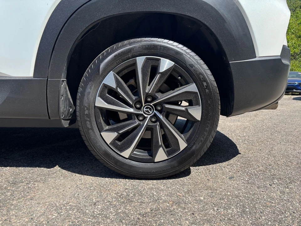 2025 Mazda CX-50 - Image 30 of 31