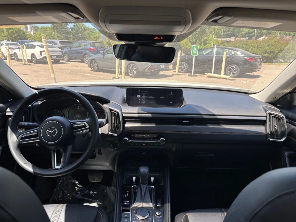 2025 Mazda CX-50 - Image 26 of 31