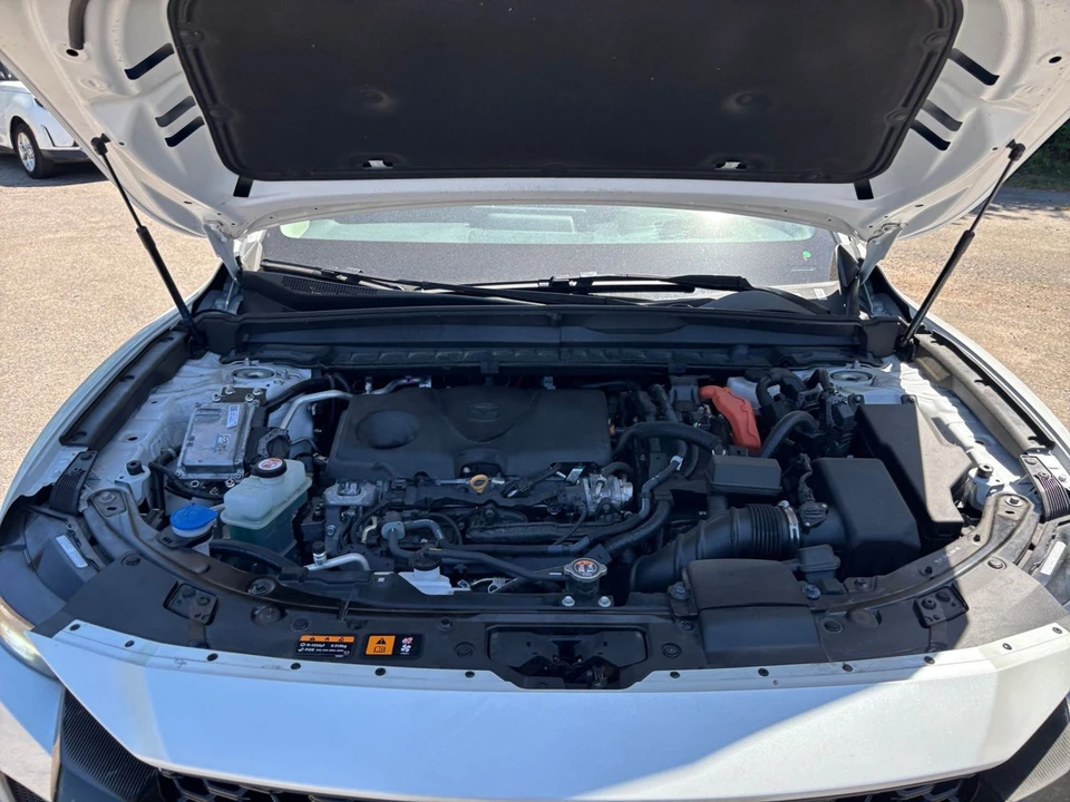 2025 Mazda CX-50 - Image 27 of 31