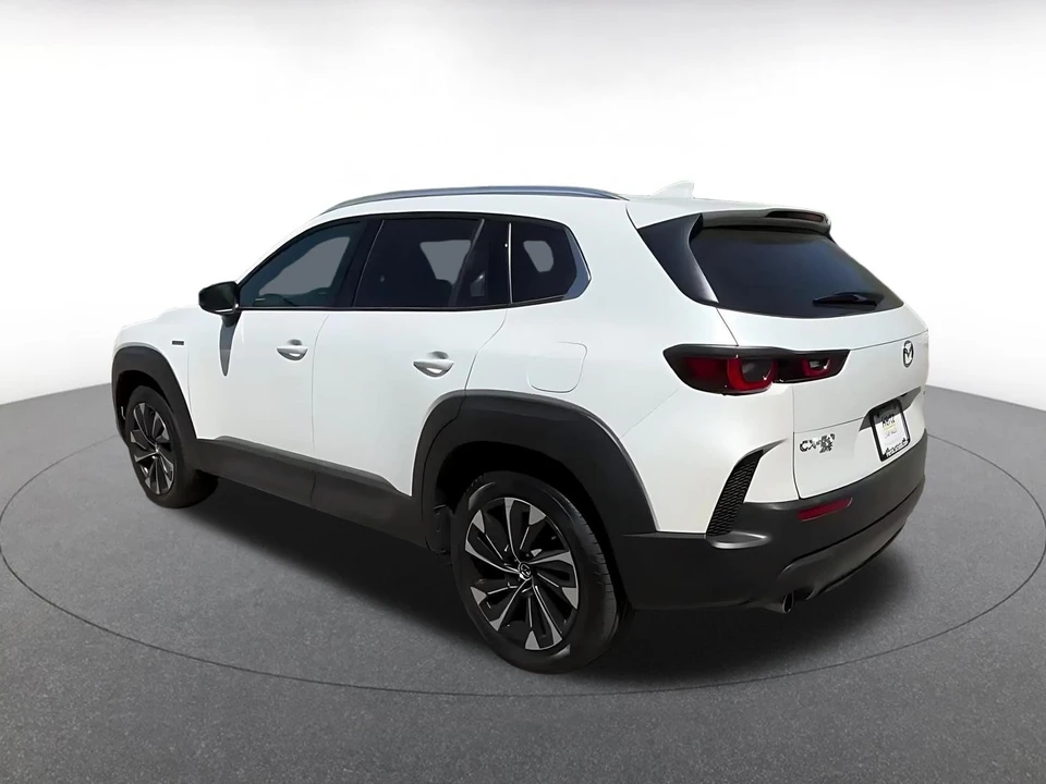 2025 Mazda CX-50 - Image 8 of 31