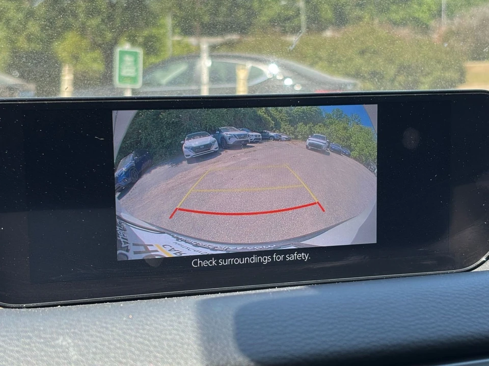 2025 Mazda CX-50 - Image 19 of 31