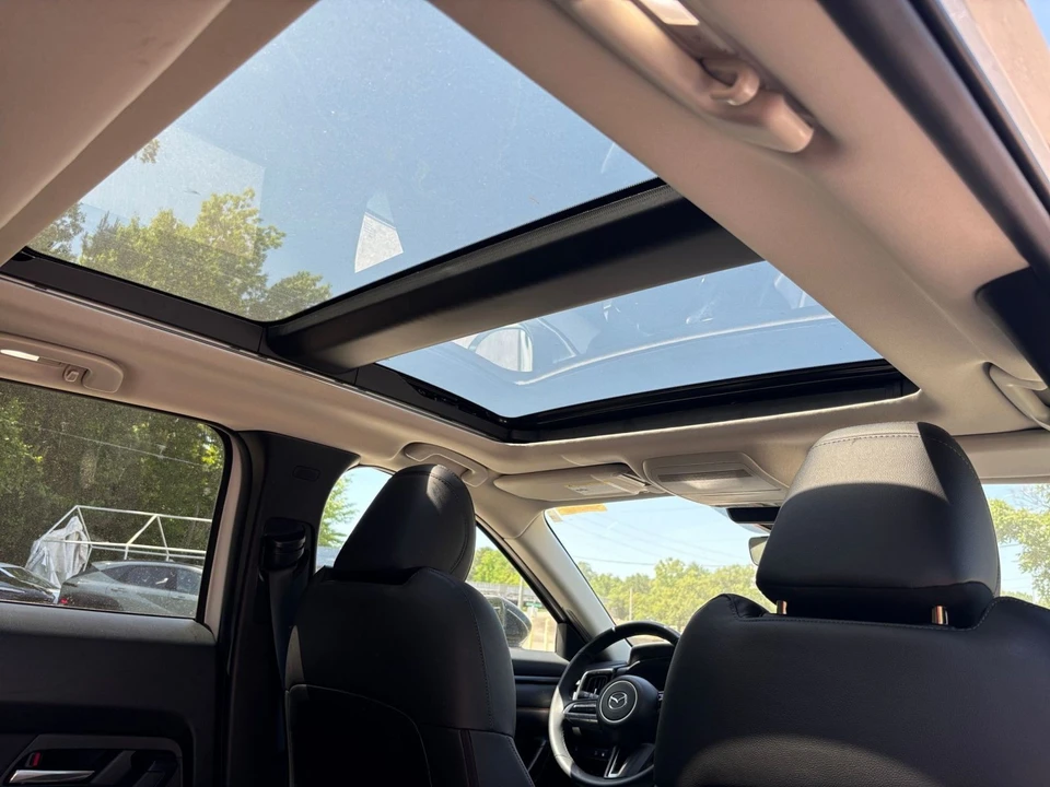 2025 Mazda CX-50 - Image 21 of 31