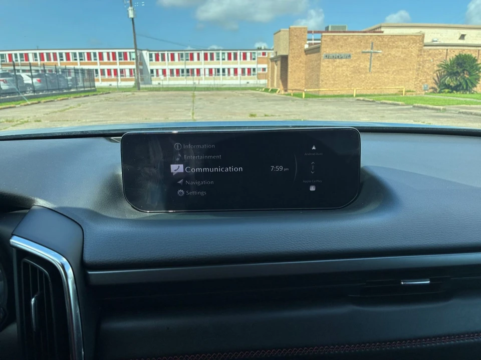 2025 Mazda CX-50 - Image 22 of 31