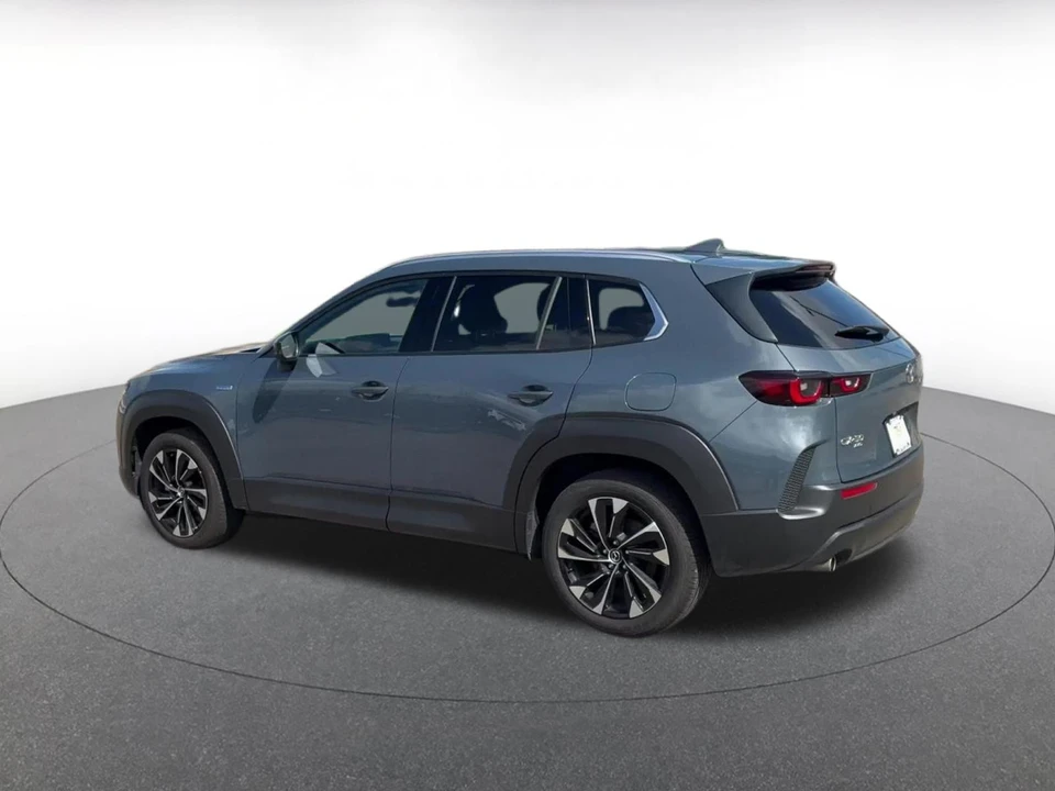 2025 Mazda CX-50 - Image 12 of 31