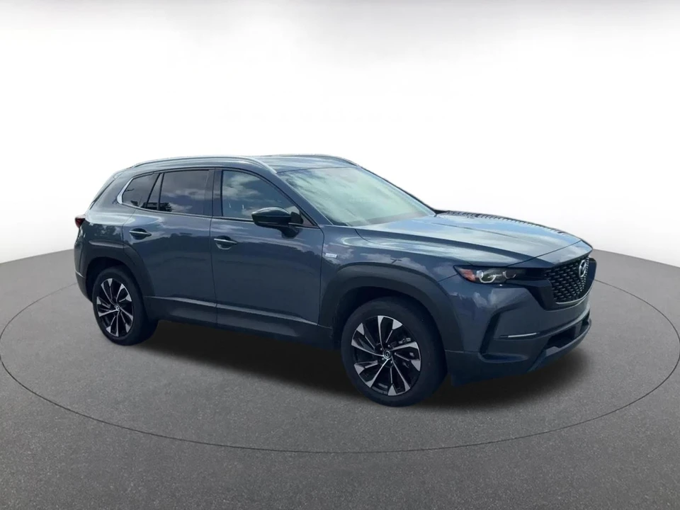 2025 Mazda CX-50 - Image 2 of 31