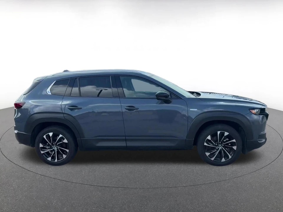 2025 Mazda CX-50 - Image 18 of 31