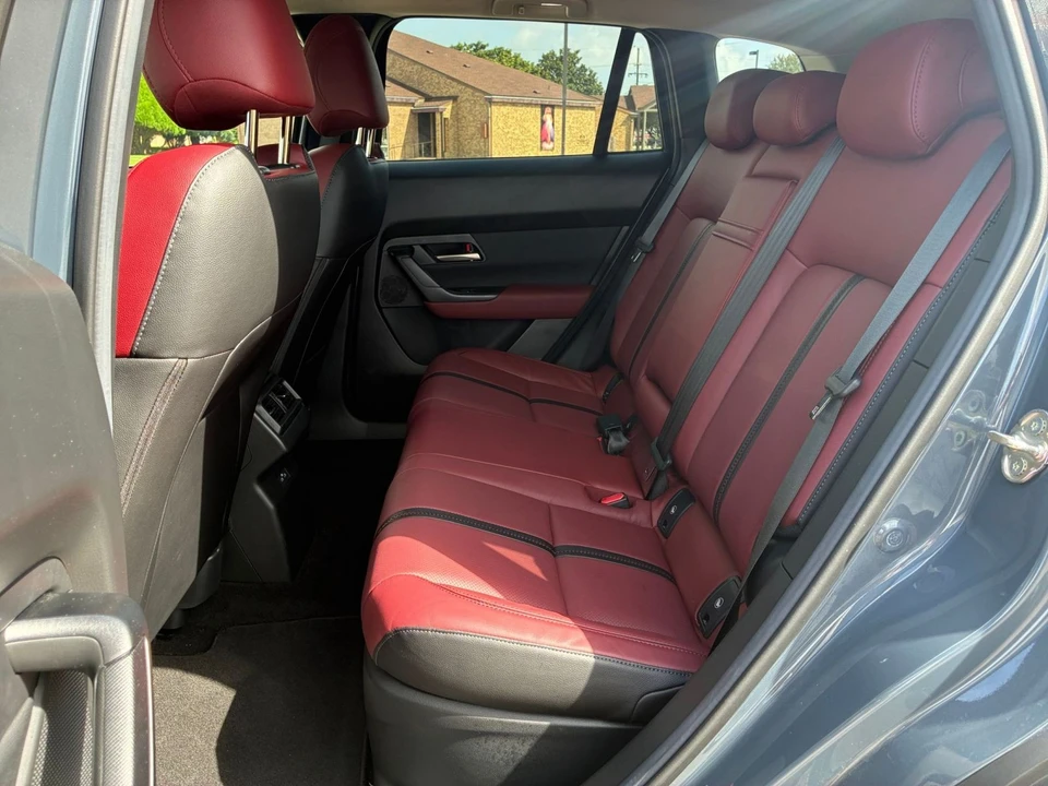 2025 Mazda CX-50 - Image 29 of 31