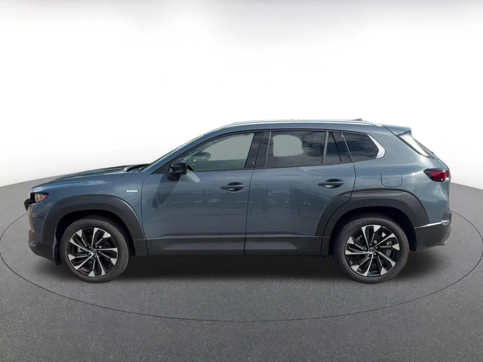2025 Mazda CX-50 - Image 11 of 31