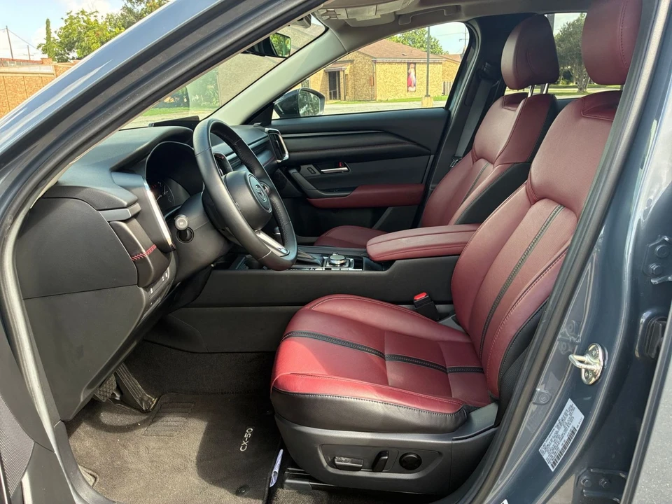 2025 Mazda CX-50 - Image 30 of 31