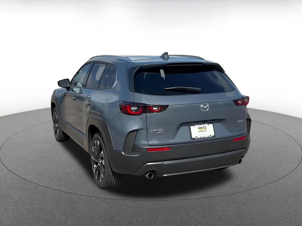 2025 Mazda CX-50 - Image 13 of 31