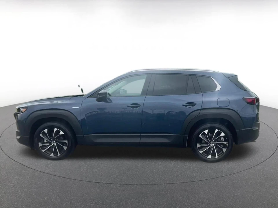 2025 Mazda CX-50 - Image 11 of 31