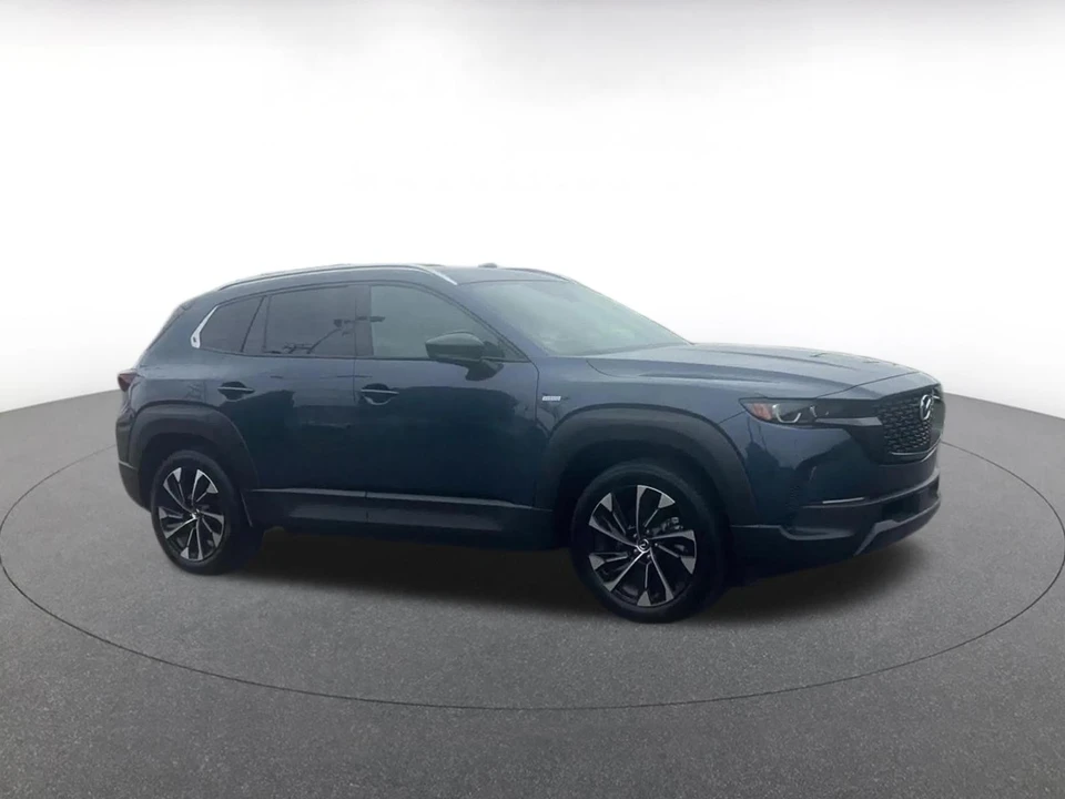 2025 Mazda CX-50 - Image 2 of 31