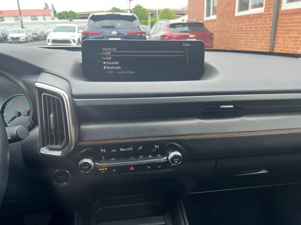 2025 Mazda CX-50 - Image 14 of 31