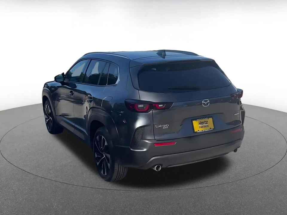 2025 Mazda CX-50 - Image 13 of 31