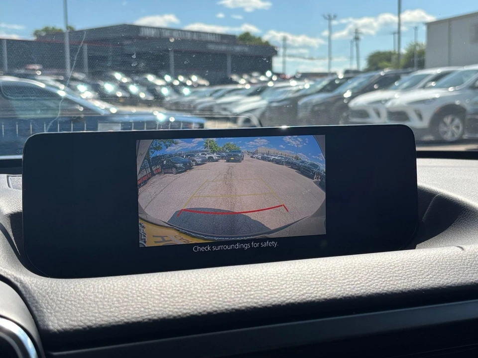 2025 Mazda CX-50 - Image 23 of 31