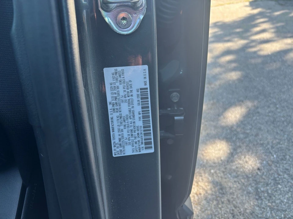 2025 Mazda CX-50 - Image 29 of 31