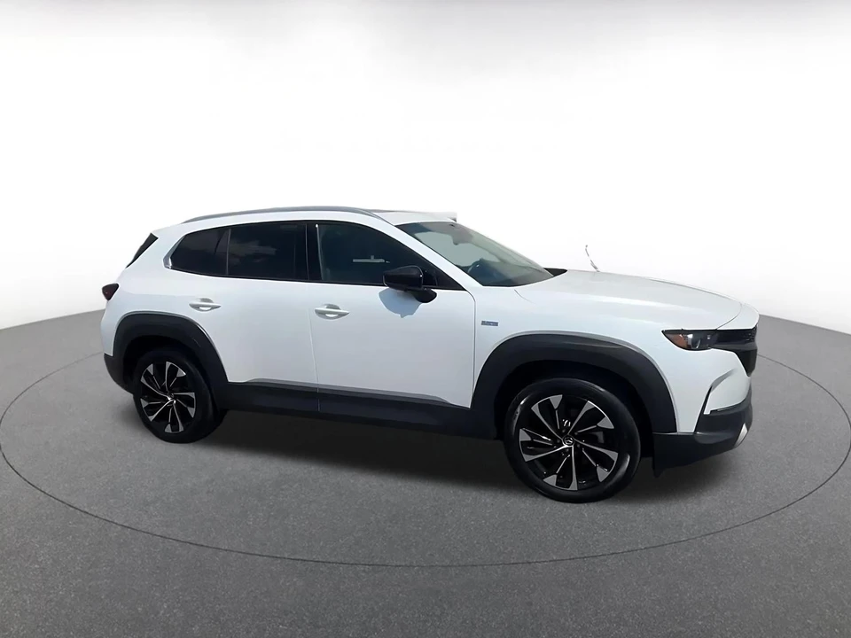 2025 Mazda CX-50 - Image 2 of 31