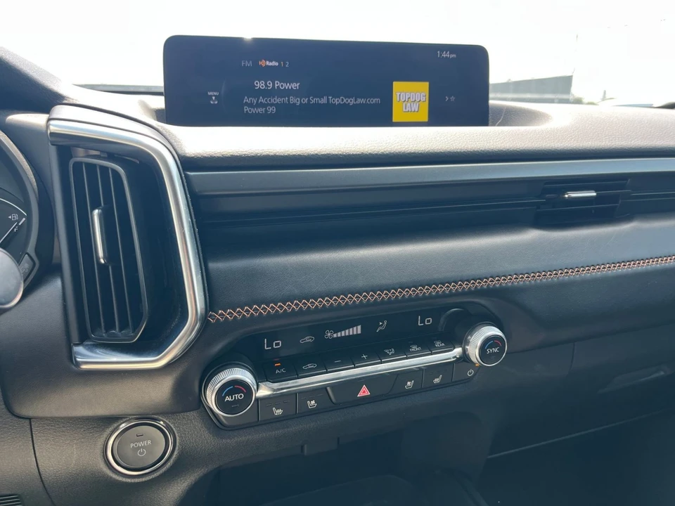 2025 Mazda CX-50 - Image 18 of 31