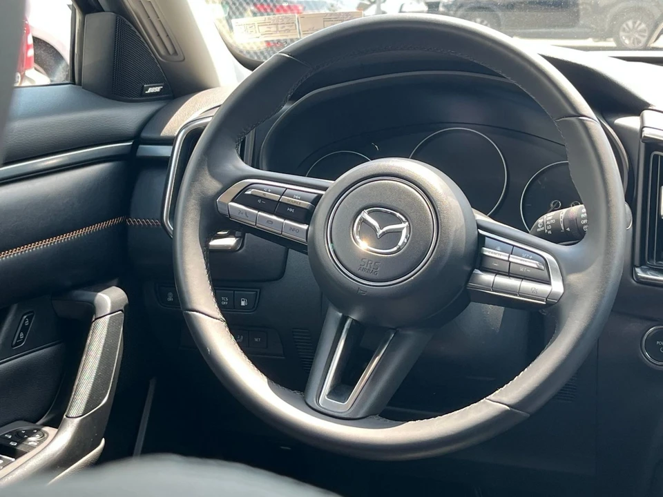 2025 Mazda CX-50 - Image 26 of 31