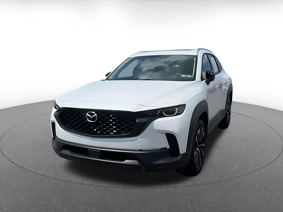 2025 Mazda CX-50 - Image 8 of 31