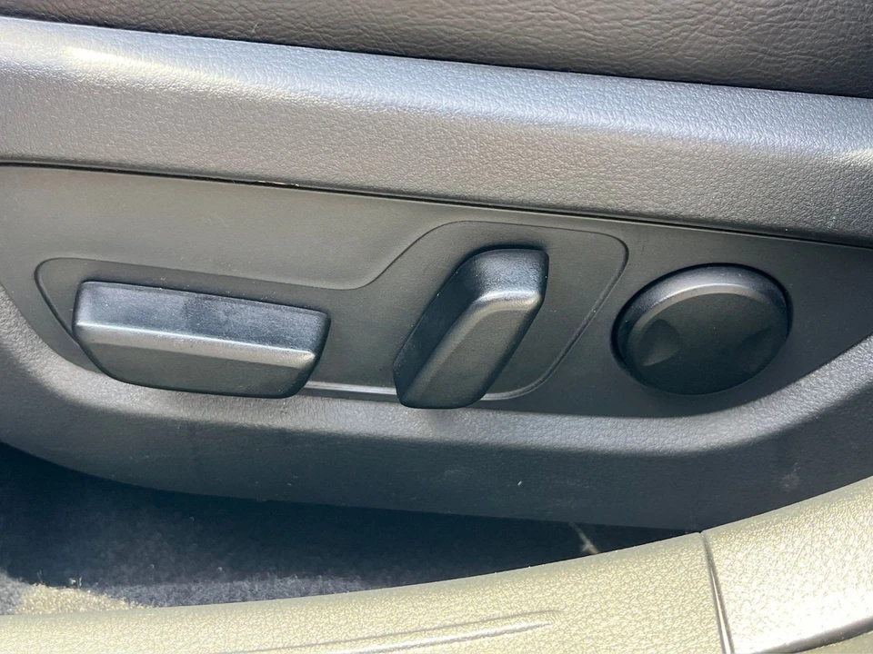 2025 Mazda CX-50 - Image 20 of 31
