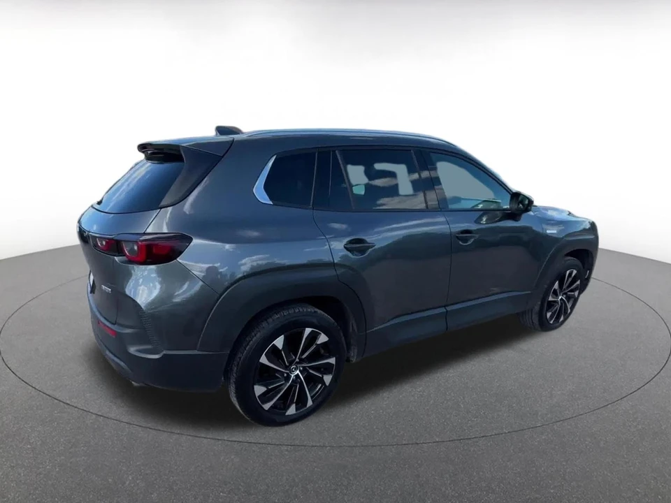 2025 Mazda CX-50 - Image 13 of 31