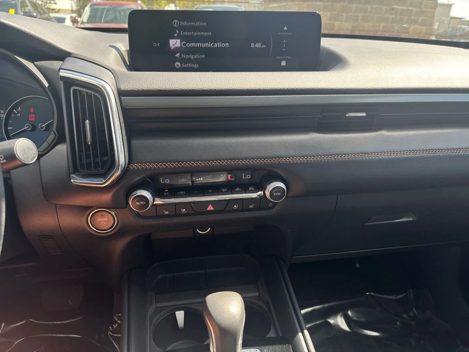 2025 Mazda CX-50 - Image 19 of 31