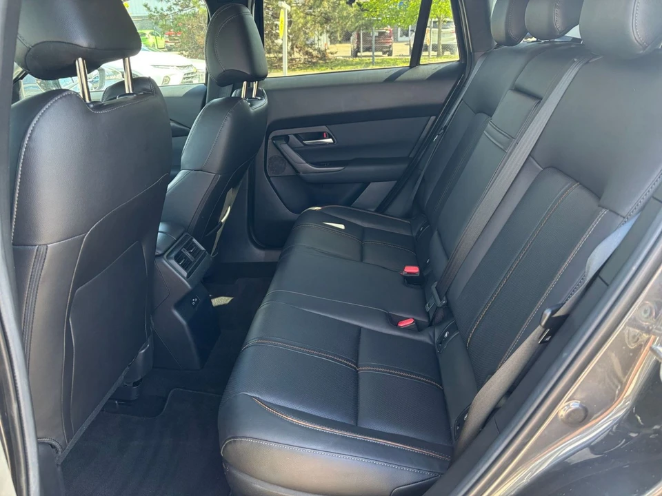 2025 Mazda CX-50 - Image 24 of 31