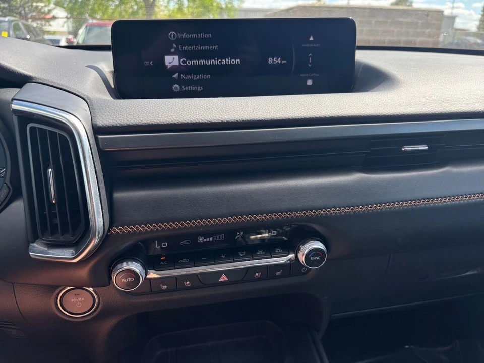 2025 Mazda CX-50 - Image 22 of 31