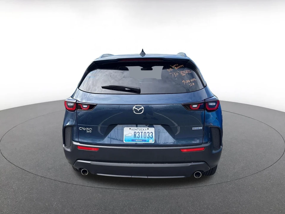 2025 Mazda CX-50 - Image 16 of 25