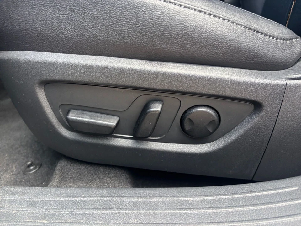 2025 Mazda CX-50 - Image 24 of 31