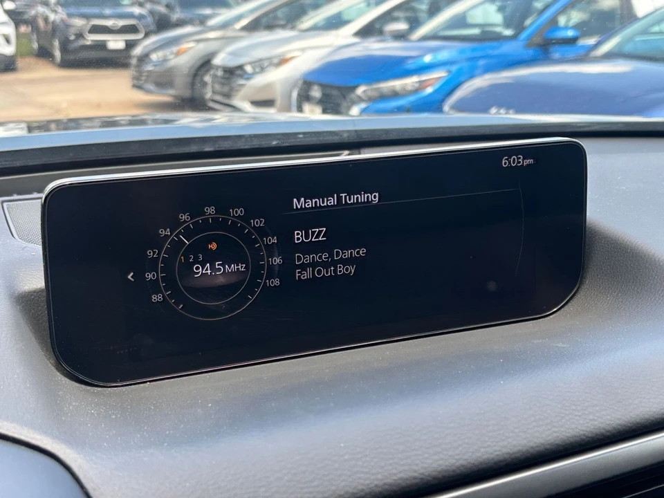 2025 Mazda CX-50 - Image 22 of 31