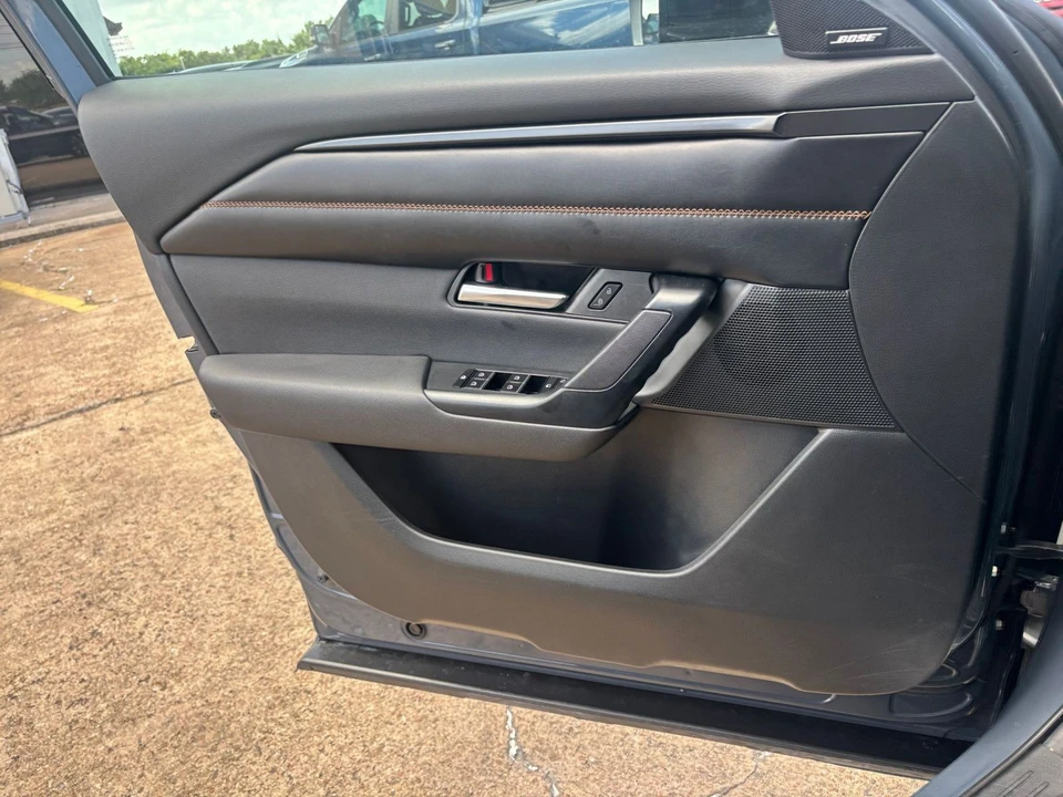 2025 Mazda CX-50 - Image 20 of 31