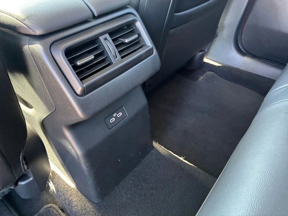 2025 Mazda CX-50 - Image 21 of 31