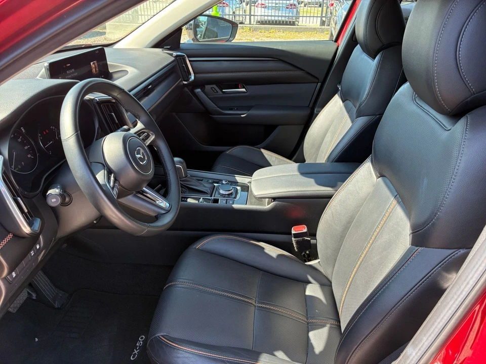 2025 Mazda CX-50 - Image 25 of 31