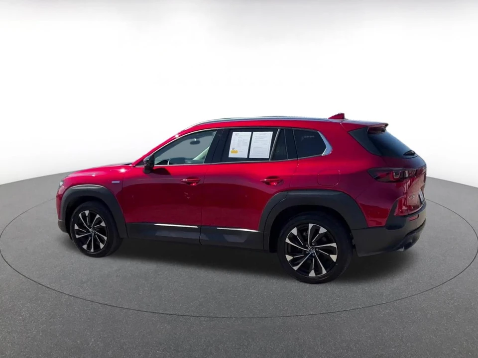 2025 Mazda CX-50 - Image 8 of 31