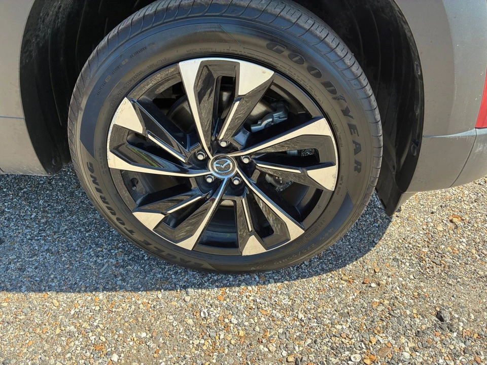 2025 Mazda CX-50 - Image 29 of 31
