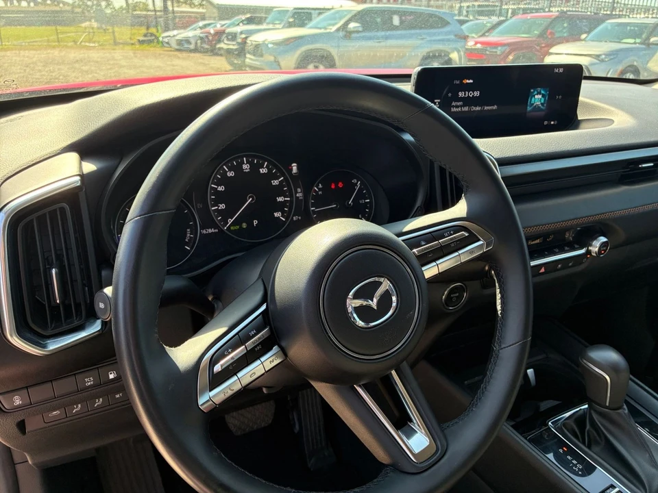 2025 Mazda CX-50 - Image 26 of 31