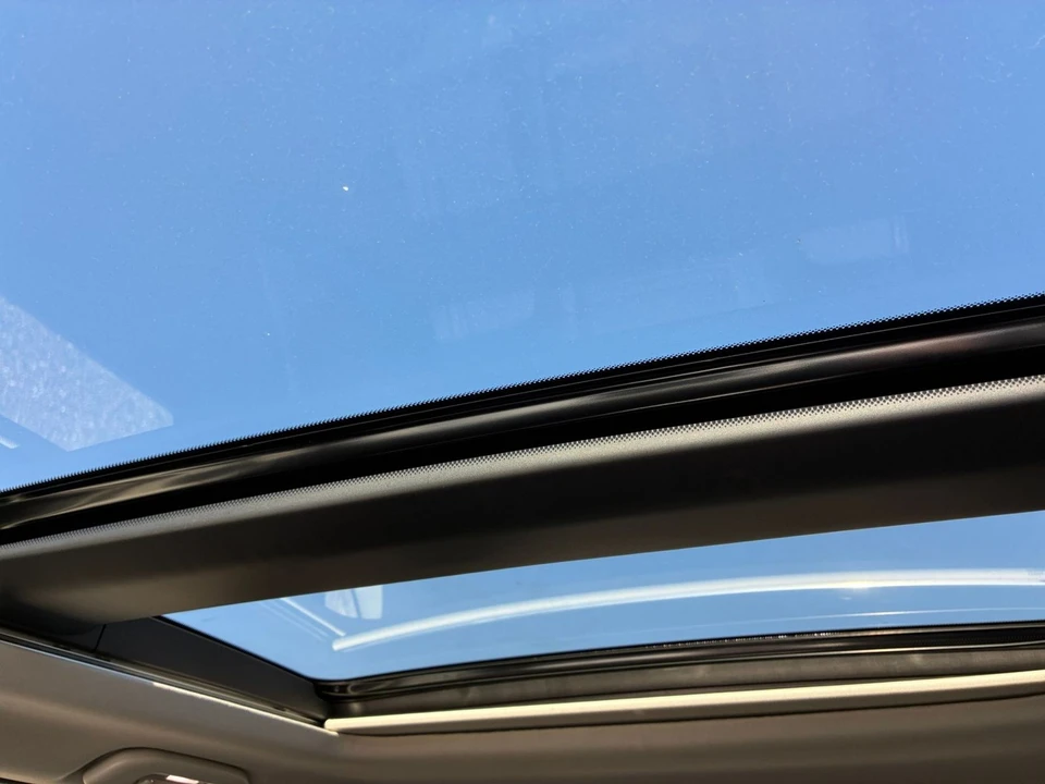 2025 Mazda CX-50 - Image 27 of 31