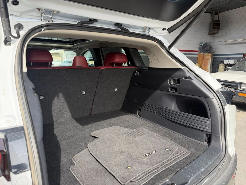 2025 Mazda CX-50 - Image 29 of 31
