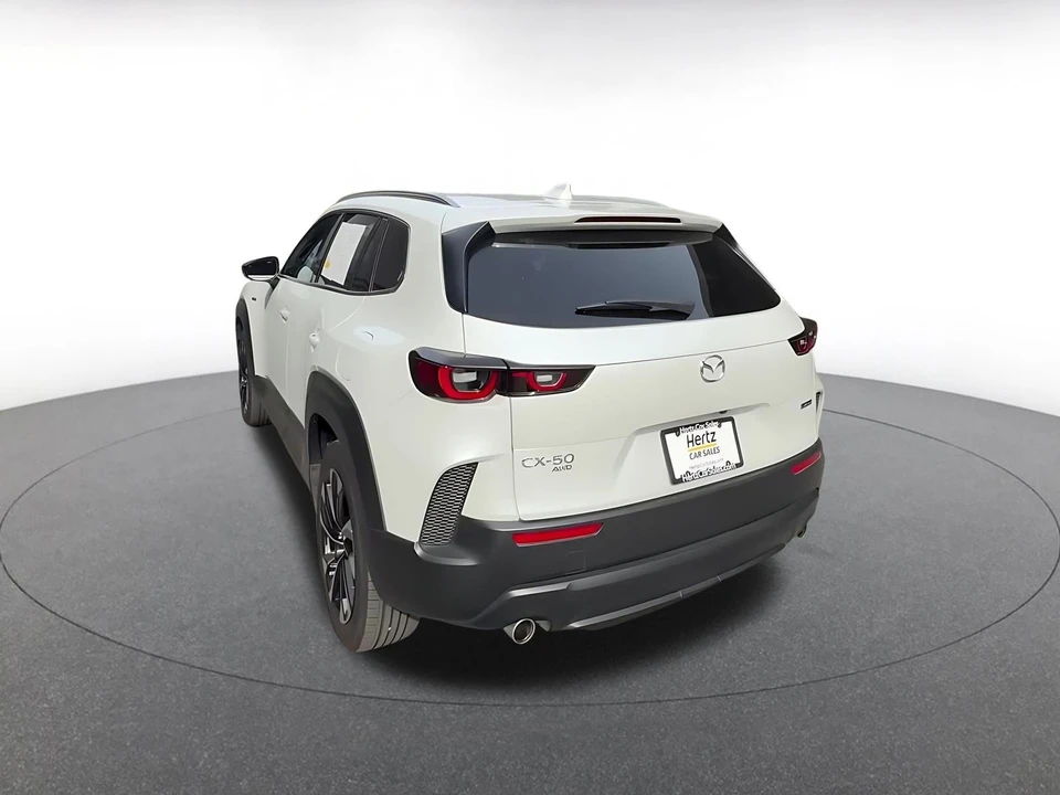 2025 Mazda CX-50 - Image 9 of 31