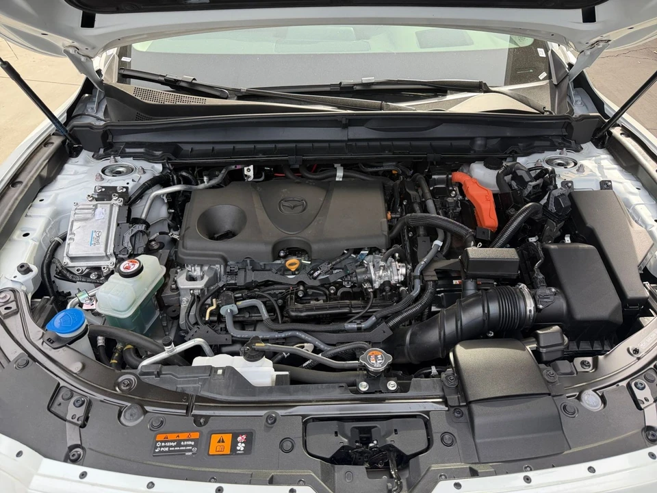 2025 Mazda CX-50 - Image 30 of 31