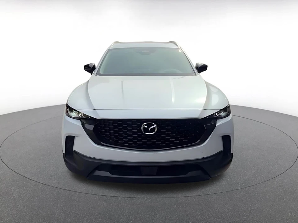 2025 Mazda CX-50 - Image 4 of 31