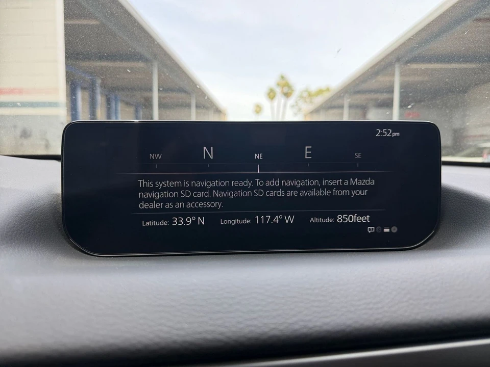 2025 Mazda CX-50 - Image 16 of 31