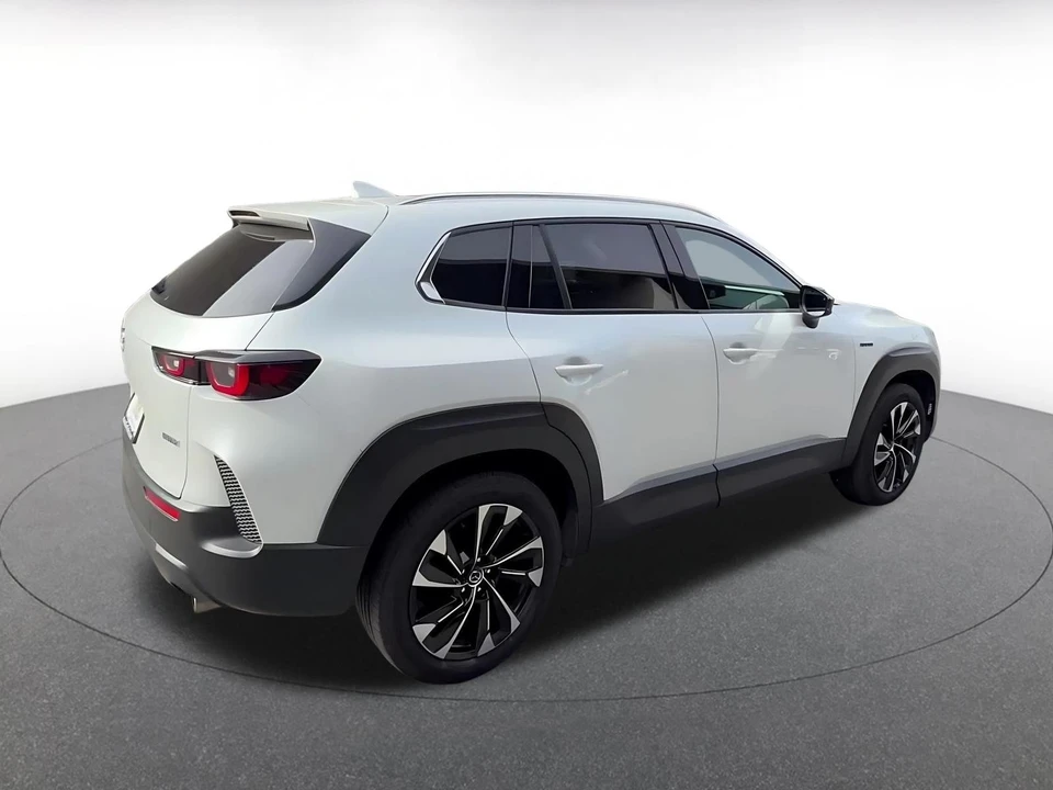 2025 Mazda CX-50 - Image 12 of 31