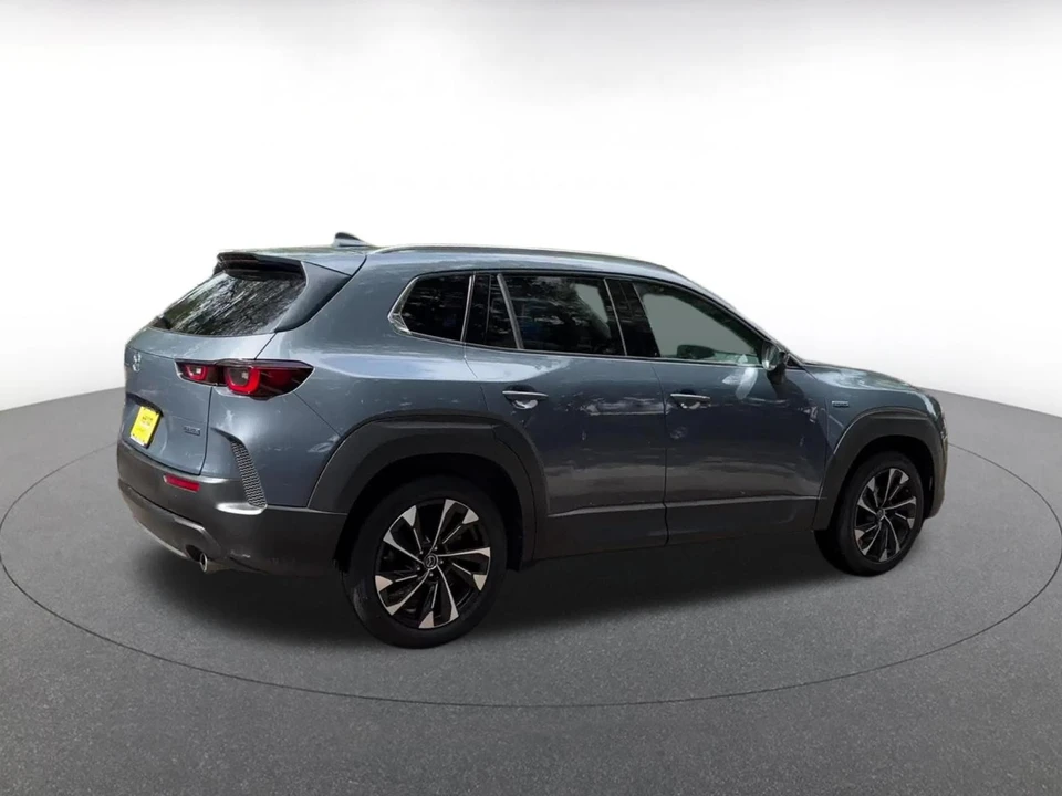 2025 Mazda CX-50 - Image 14 of 31