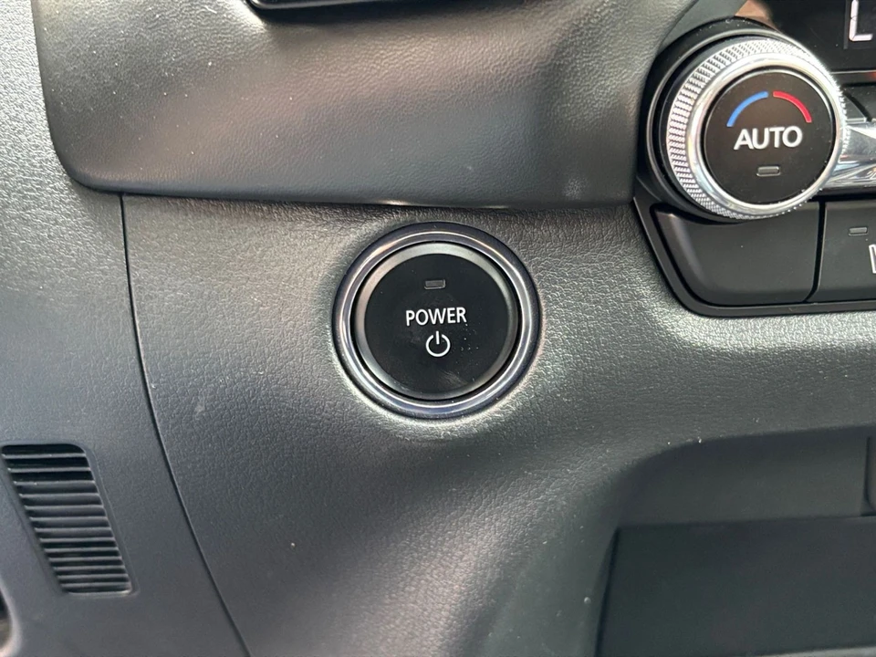 2025 Mazda CX-50 - Image 27 of 31
