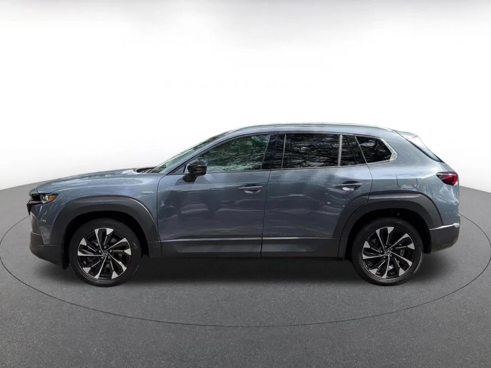 2025 Mazda CX-50 - Image 8 of 31